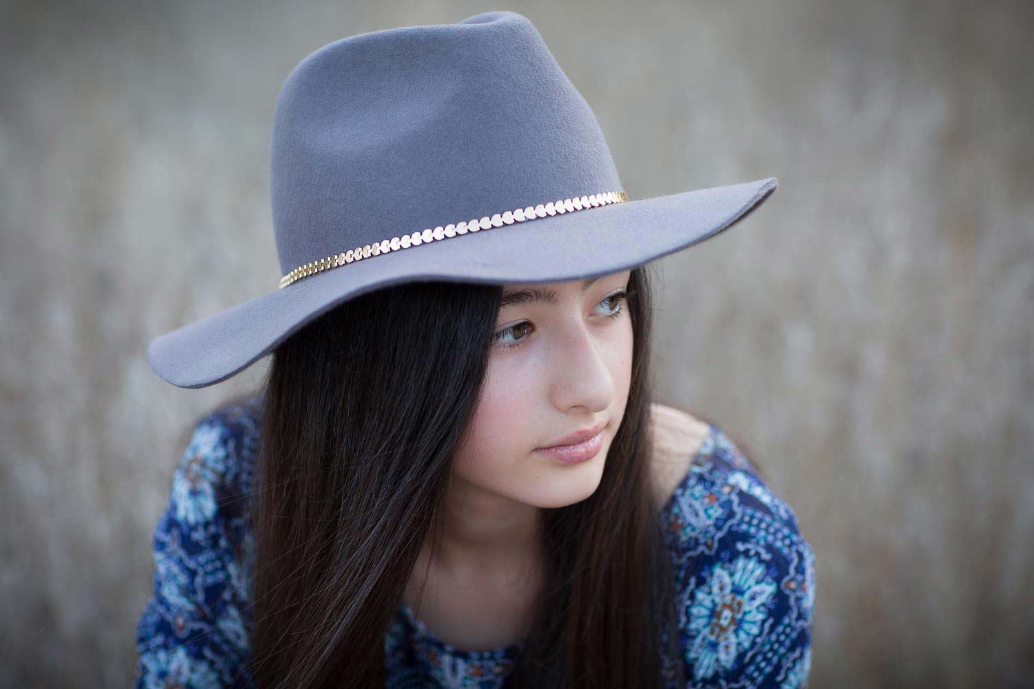 Evan-Guston-Photography-Family-5 Outdoor portrait of a girl